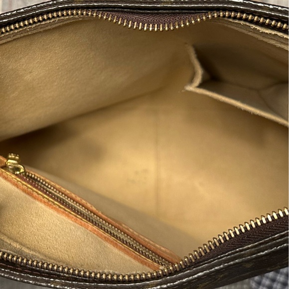 ****SOLD**** Louis Vuitton Looping GM Monogram Bag - Picture 12 of 12